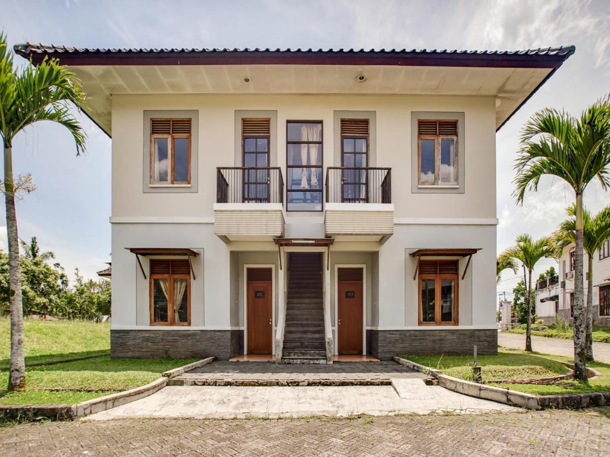 Oyo 3896 Villa Pesona Wisata Puncak Cianjur Exterior foto