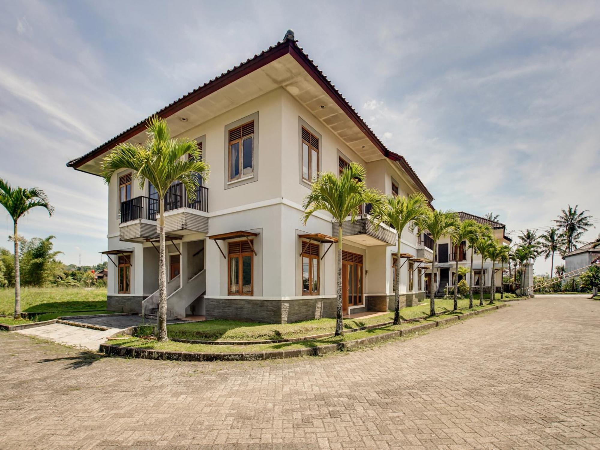 Oyo 3896 Villa Pesona Wisata Puncak Cianjur Exterior foto